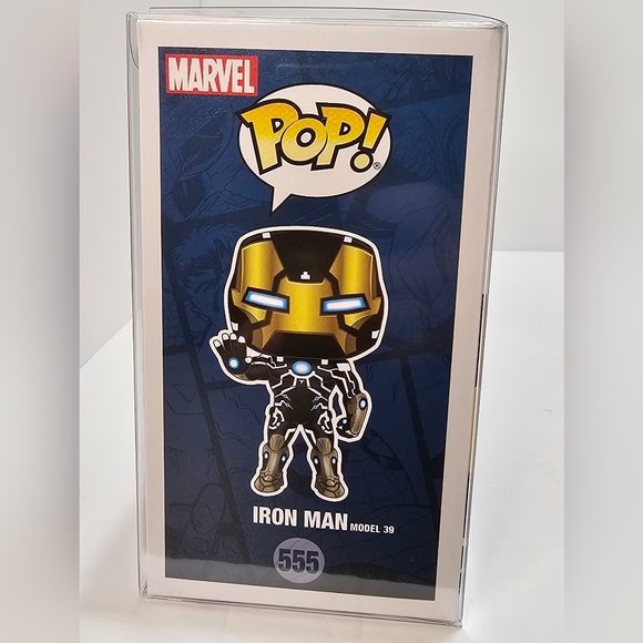 Funko Pop Marvel AAA Anime Exclusive 555 GITD Iron Man - Picture 4 of 6